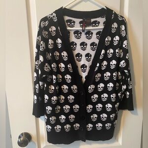 Torrid 2xl Retro Chic Skull Cardigan Black and White Sweater